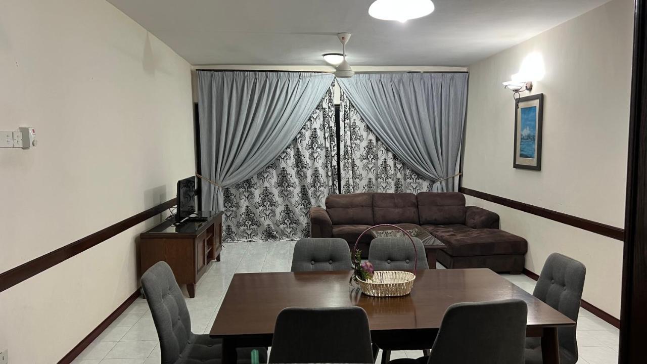 Apartment D'savoy @ Famosa,